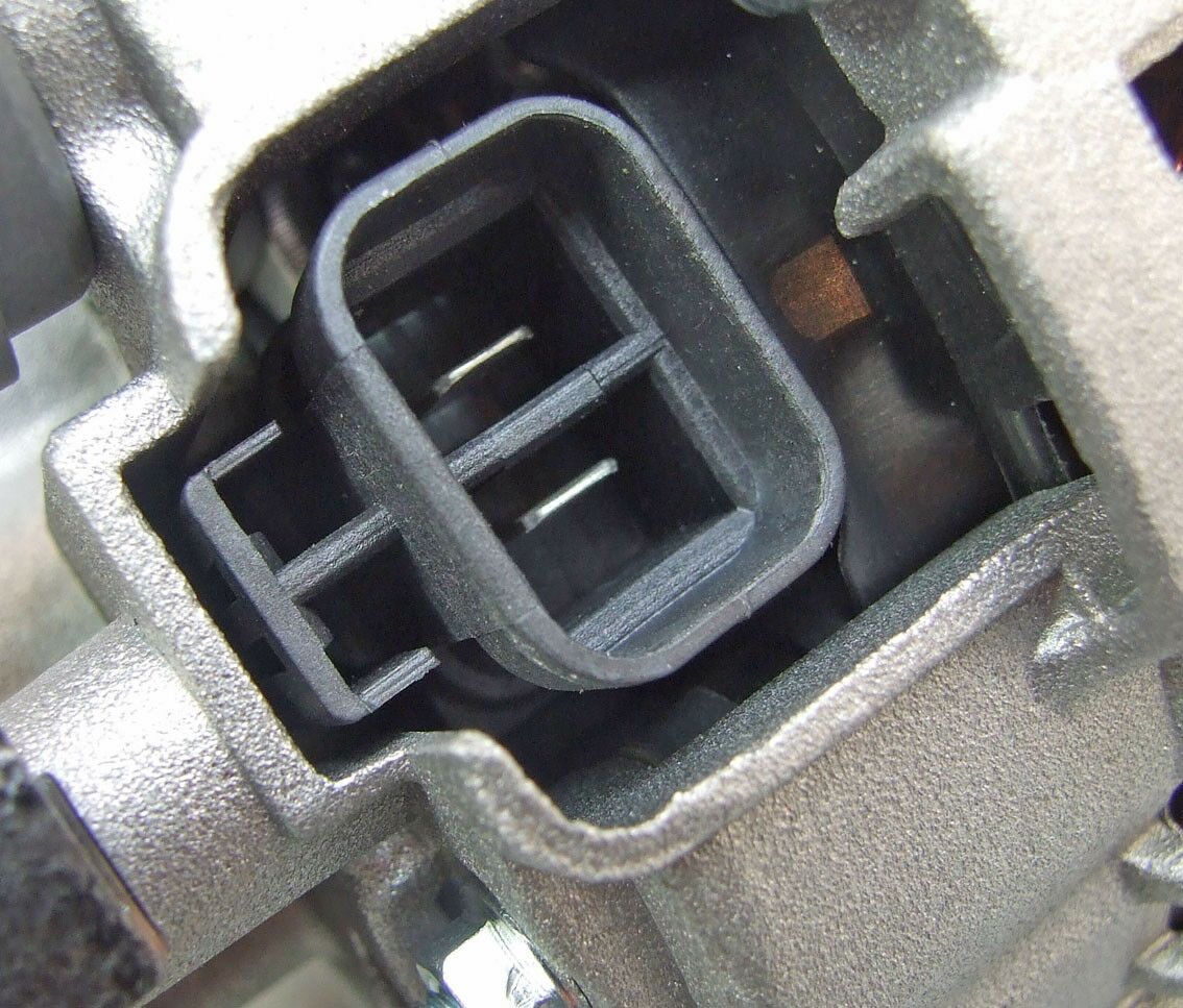 ALTERNATOR HITACHI 12V 70A OPEL ASTRA CORSA VECTRA 1.7TD