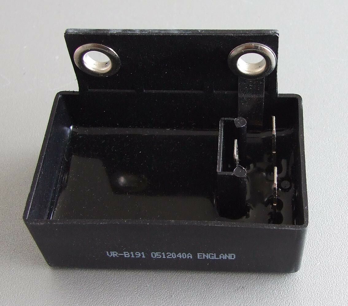 REGLER BOSCH 12V-3 IZLAZ NA SASIJU DF D+ D-