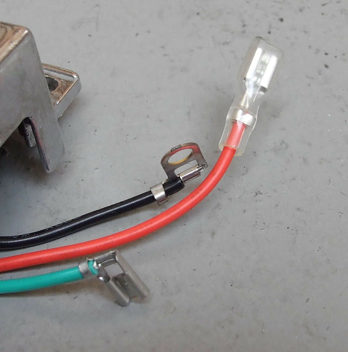 REGLER MOTOROLA 12V AUDI VW PASSAT