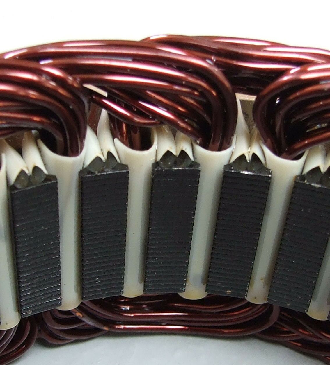 STATOR ALT BOSCH 24V 55A MERCEDES MAN