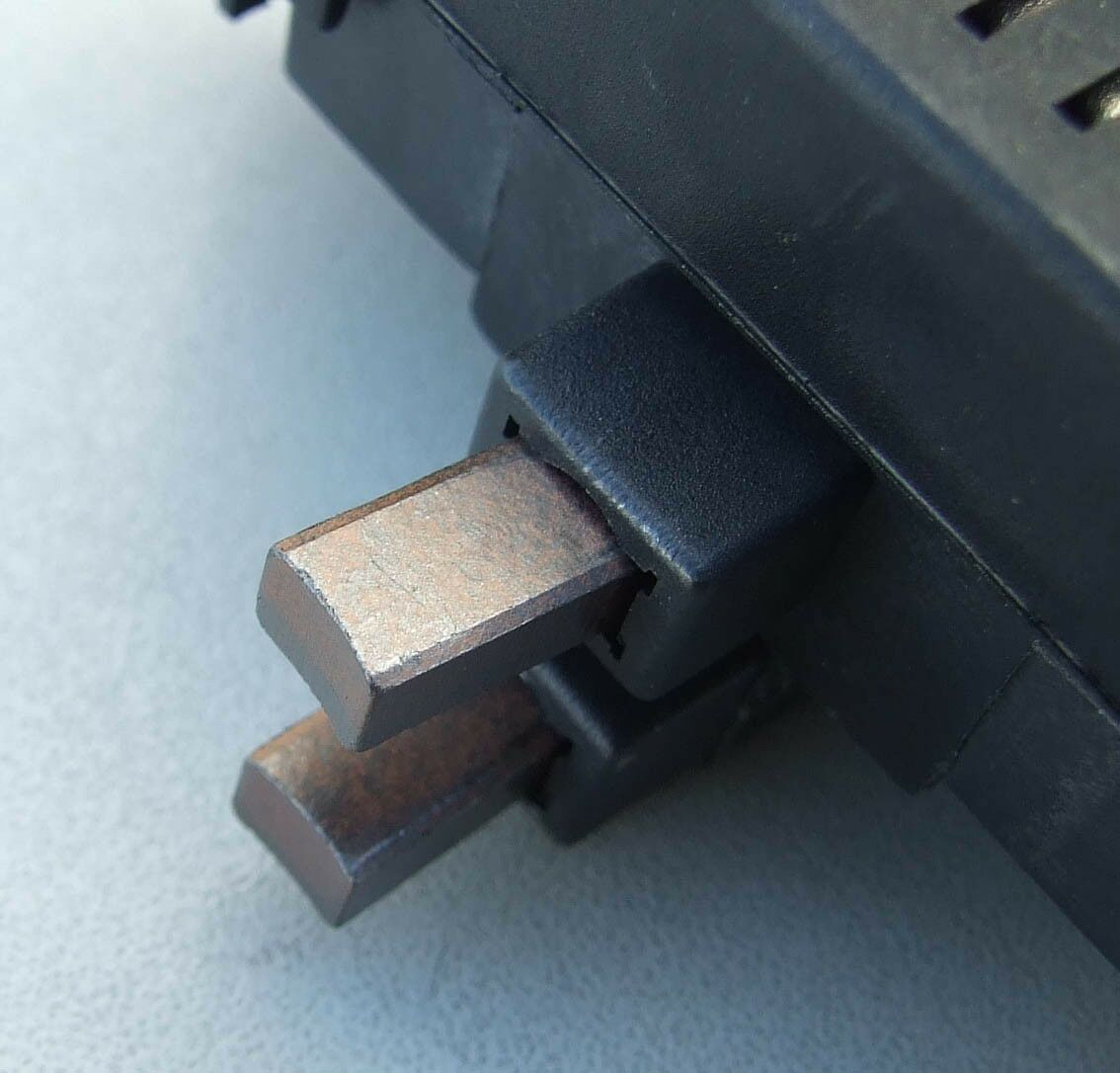 REGLER MOTOROLA 12V VW GOLF JETA BENZIN