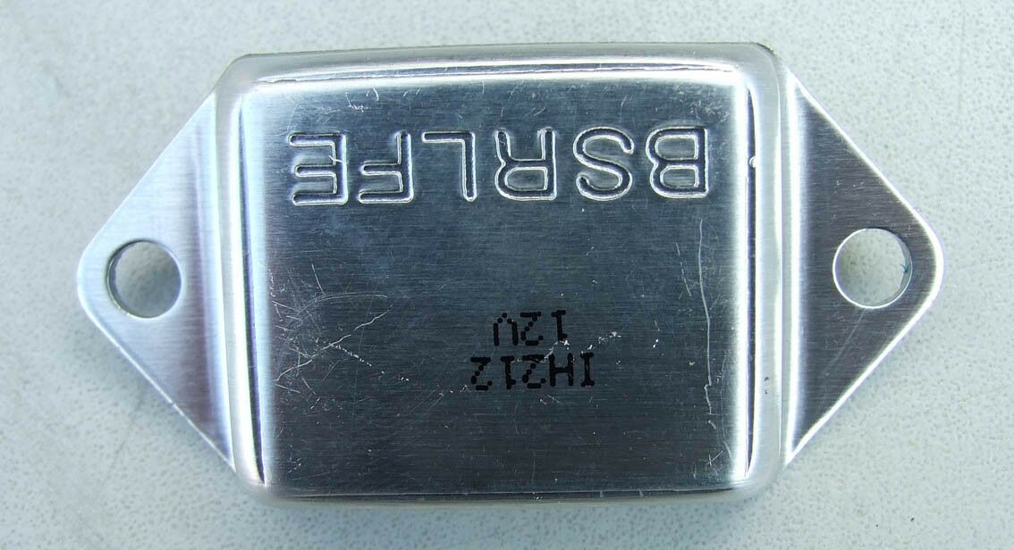 ELEKTRONIKA REGLERA HITACHI 6 IZLAZA 12V