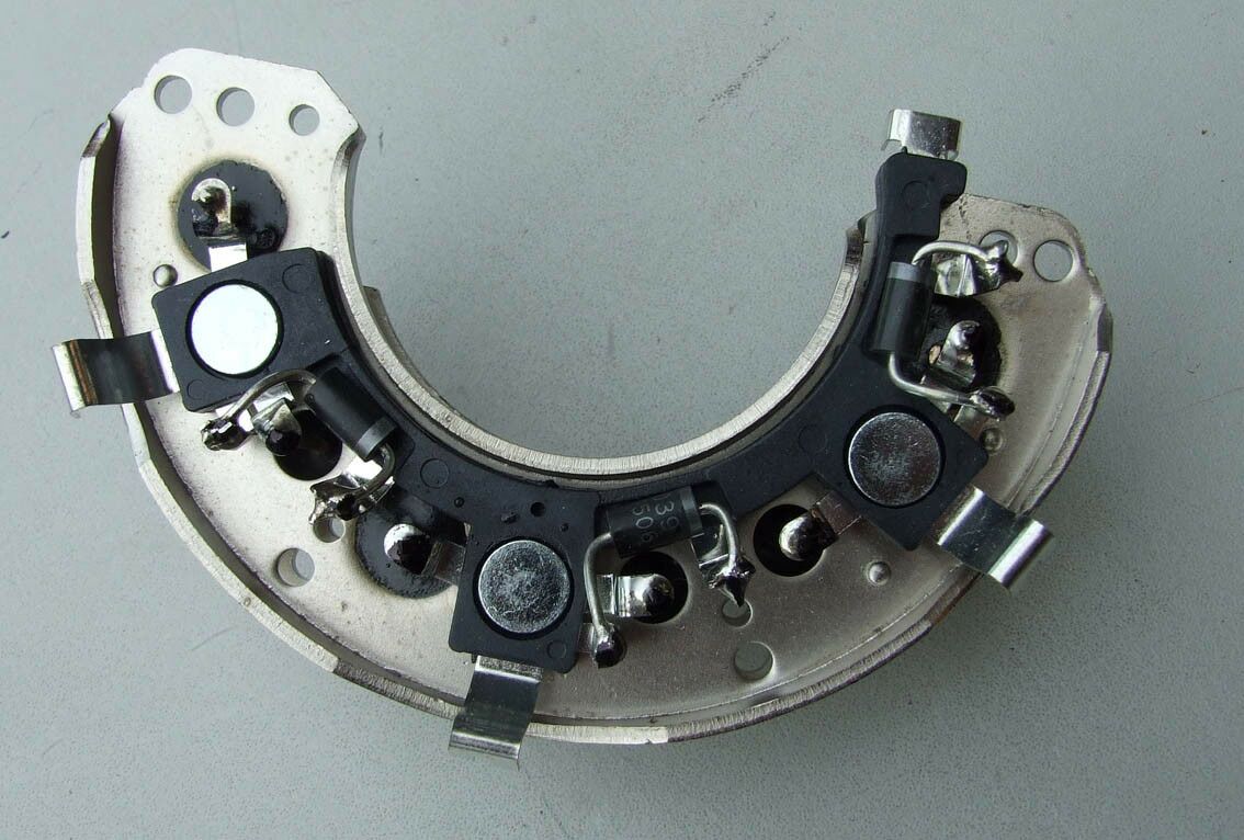 DIODNA PL HITACHI (111 MM )