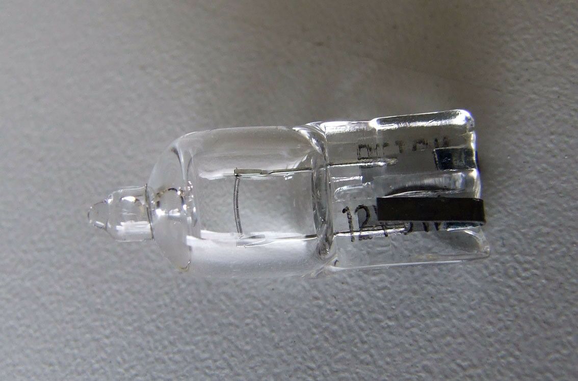 SIJALICA 12V 5W T10 HALOGENA UBODNA CARGO