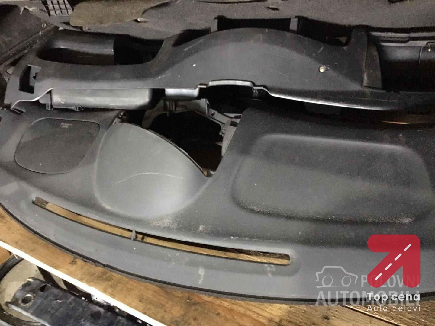 instrument tabla za Toyota Yaris Verso TopcenaAutodelovi