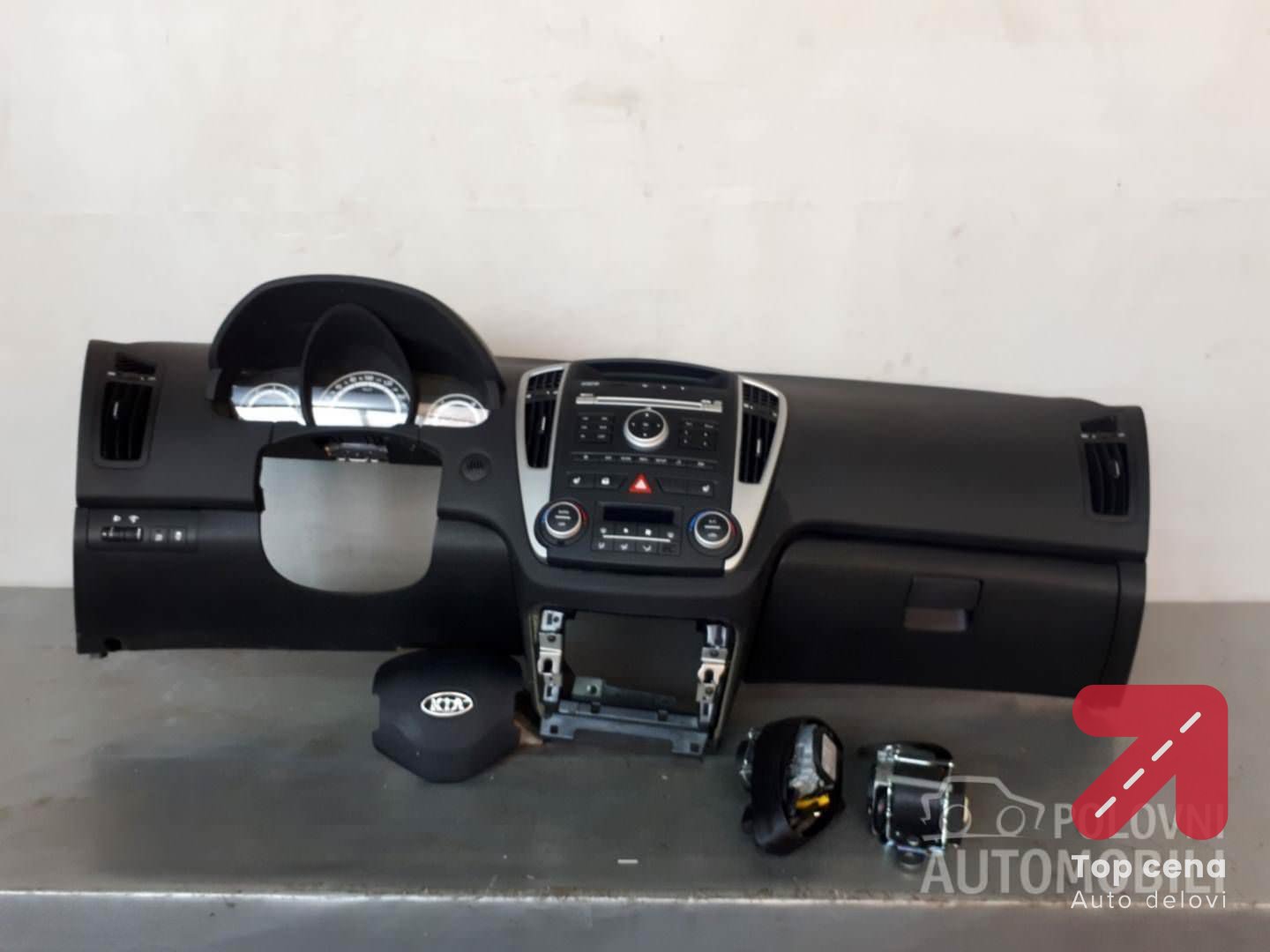 KOMPLET SET TABLA AIRBAG za Kia cee`d od 2009. do 2013. god.