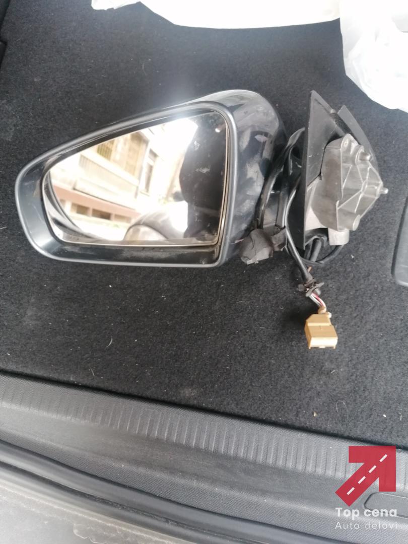 Levi retrovizor za Audi A4 , B7 iz 2007.