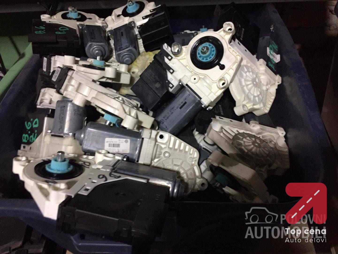 MOTOR PODIZAČA STAKLA za Volkswagen Caddy, Golf 5, Golf 6 Topcena