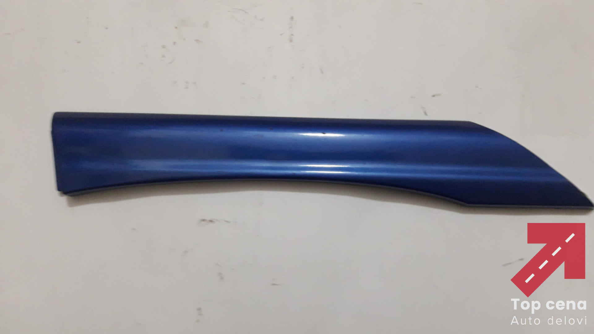 Obloga zadnje sajtne od Citroena Saxo desna  2003g