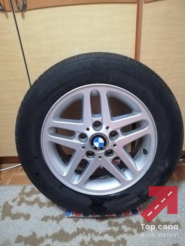 Set 4 Alu felne BMW sa letnjim gumama, SKORO NOVO!