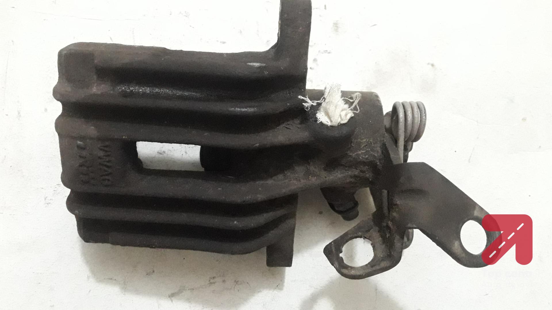 Zadnja leva kociona celjust VW Golf 5 2004-2008g